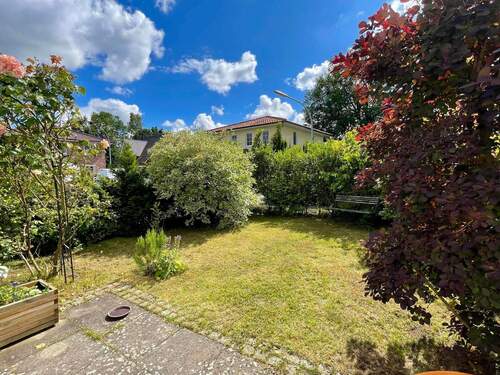Außenansicht - Reihenendhaus mit Garten- Top Lage in Norderstedt