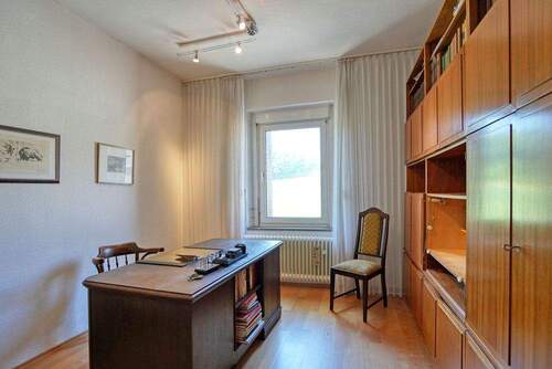 Arbeits- oder Esszimmer im Obergeschoss - 