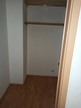 Flur Richtung Abstellkammer - 