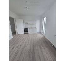 Erstbezug nach Ausbau - Moderne 3-Zimmer-Wohnung mit Balkon - Berlin Reinickendorf