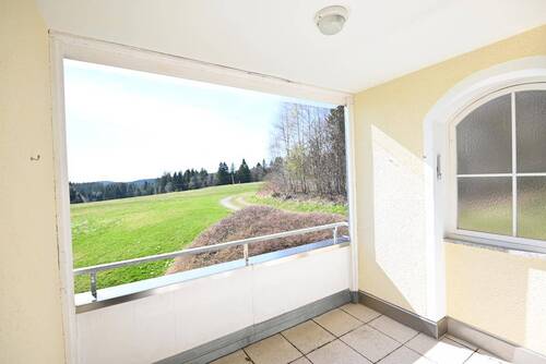 Balkon - Wunderschöne 2-Zimmer-Wohnung mit Tiefgaragenstellplatz