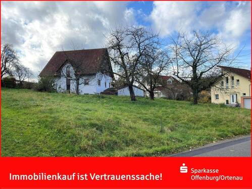 Grundstück - Durbach - Exklusives Baugrundstück zur Investition oder für Ihr Traumhaus!