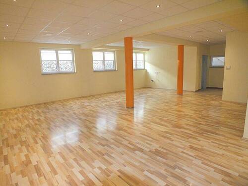 Hauptraum ohne Einrichtung - 