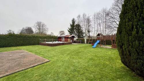 Außenansicht - Grundstück - 