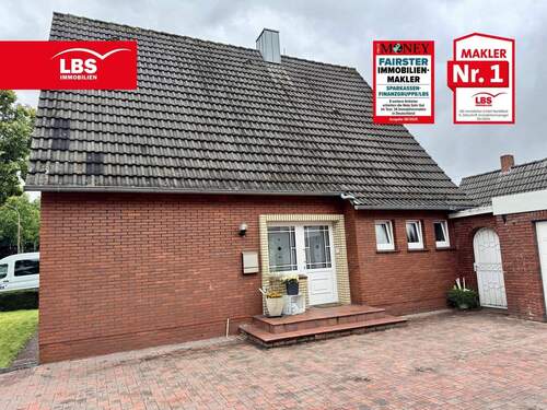 Außenansicht - Haus - Gepflegtes Einfamilienhaus mit großem Garten und Pool