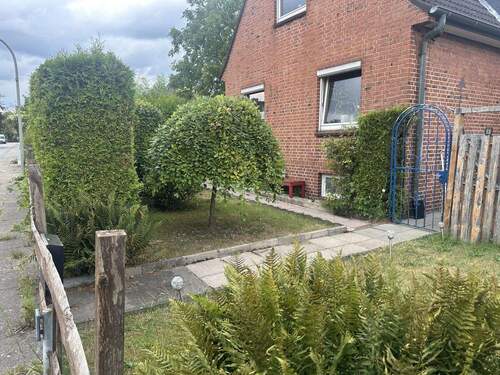 Vorgarten - 4 Zimmer Einfamilienhaus zum Kaufen in Hamburg