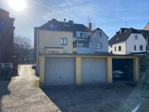 Garagenhof - Mehrfamilienhaus, Wohnhaus mit 286,00 m&sup2; in Duisburg zum Kaufen