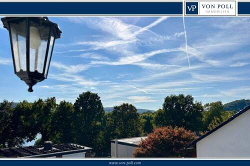 Titelbild-Logo - Top sanierte DG-Wohnung in gepflegtem 3FH mit Ruhrblick