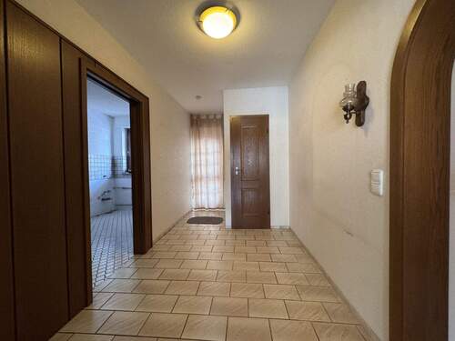 Diele - 3 Zimmer Etagenwohnung zum Kaufen in Beckum