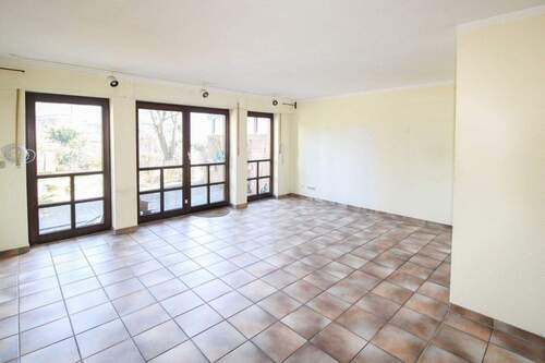 Wohnzimmer 2 - 5 Zimmer Einfamilienhaus in Schwalmtal