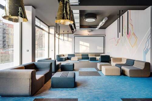 Lobby 3 - 