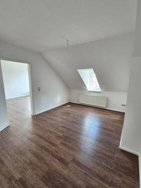 Schlafzimmer.jpg - 4 Zimmer Etagenwohnung in Döbeln