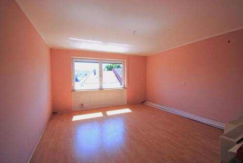 Schlafzimmer - Etagenwohnung mit 92,00 m² in Reichertshofen zum Kaufen