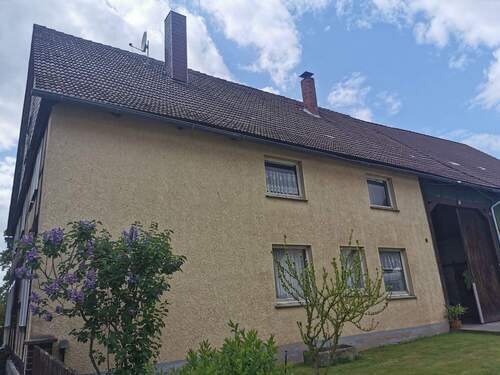 Seite Hof - 8 Zimmer Mehrfamilienhaus, Wohnhaus zum Kaufen in Deensen