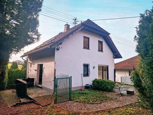 Rückansicht - 3 Zimmer Einfamilienhaus zum Kaufen in Nisterau / Bach