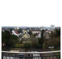 Hereinspaziert! Einmalige Gelegenheit ! Dachgeschosswohnung mit unverbaubaren Blick über ganz Regensburg. Bezugsfertig!