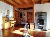 Wohnbereich mit Cotto-Fliesen - 7 Zimmer Einfamilienhaus in Boxberg