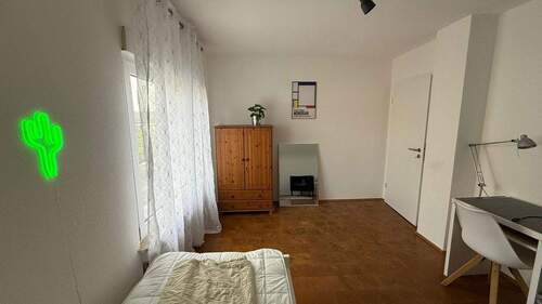 Zimmer 1 - 