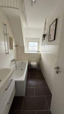 Badewanne / Dusche - 