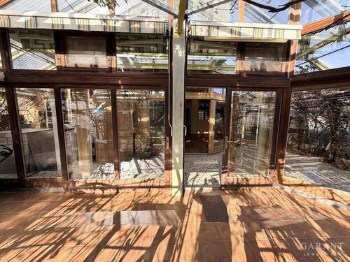 IMG 7338 - Haus im Haus mit Glaskuppel Ökologisch, Nachhaltig und Innovativ!