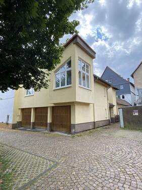 Anbau Bj. 1996 - 8 Zimmer Mehrfamilienhaus, Wohnhaus zum Kaufen in Fritzlar