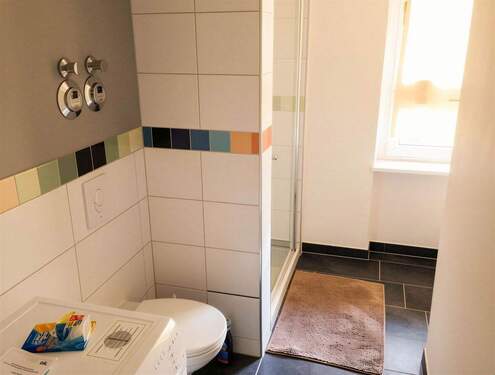 Badezimmer - Etagenwohnung mit 74,40 m&sup2; in Erfurt zum Kaufen