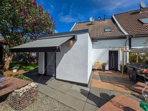 Eingangsbereich Einliegerwohnung und Haupthaus - 