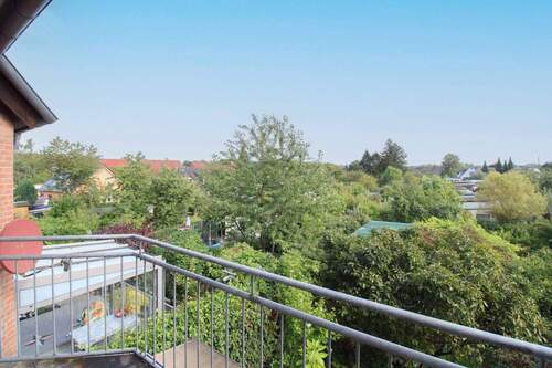 Balkonblick (2) - 3 Zimmer Einfamilienhaus zum Kaufen in Schwerin