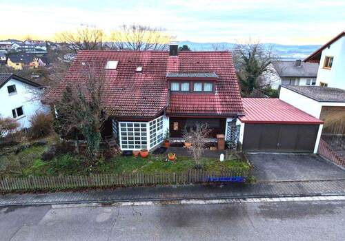 Straßenansicht - 7 Zimmer Einfamilienhaus zum Kaufen in Sinsheim