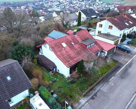 Seitenansicht - Einfamilienhaus mit 301,20 m² in Sinsheim zum Kaufen