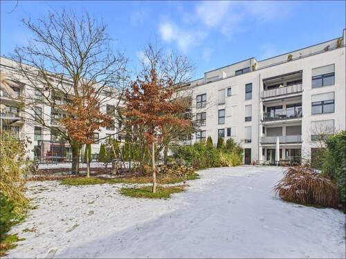 Über 300 m² Garten - 