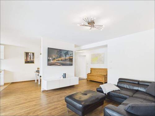 Wohnzimmer - 4 Zimmer Etagenwohnung in Hanau / Wolfgang