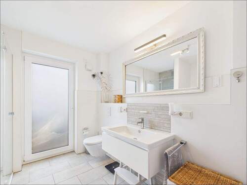 Badezimmer mit Tageslicht - 