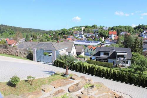 Imposante Zufahrt - 1 Zimmer Mehrfamilienhaus, Wohnhaus in Leinzell