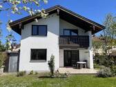 Hausansicht - 4 Zimmer Einfamilienhaus in Prien