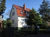 Straßenseite - Verkaufe Einfamilienhaus in Lichtenrade mit großem Garten von Privat ohne Makler