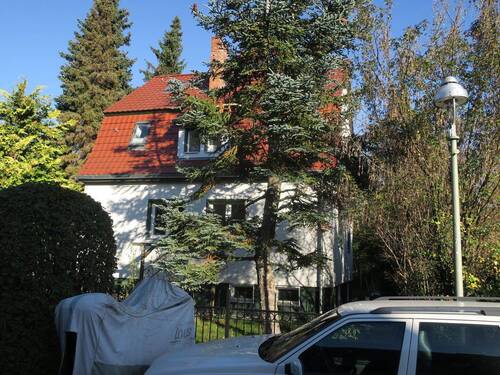 Frontansicht - 7 Zimmer Einfamilienhaus zum Kaufen in Berlin Lichtenrade