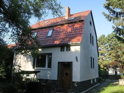 Rückseite Haus - 7 Zimmer Einfamilienhaus in Berlin Lichtenrade