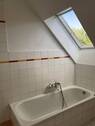 Tageslichtbad mit Wanne und Dusche - 