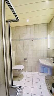 zweites Badezimmer UG - 