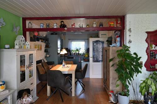 Blick vom Wohnzimmer in Richtung Küche - 6 Zimmer Reihenmittelhaus zum Kaufen in Birenbach