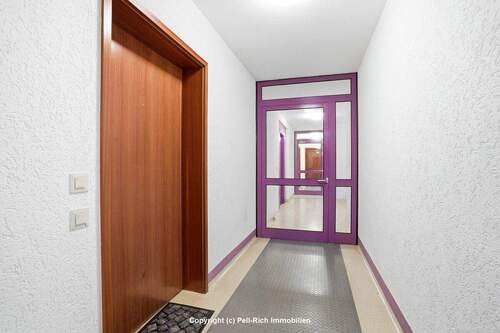 Hausflur - Etagenwohnung mit 51,00 m&sup2; in Karlsruhe zur Miete