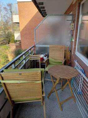 ea49a640-49c7-48f3-b10a-680be66370ae.jpg - 2-Zimmmer-Wohnung Balkon ruhige Seitenstraße Komplettausstattung nur für eine Person ab sofort verfügbar