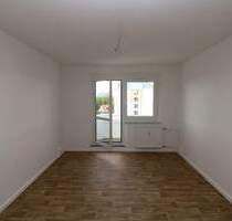 Wer Platz sucht, wird hier fündig! - 4RW im 1.OG mit Badewanne und Balkon - Freiberg