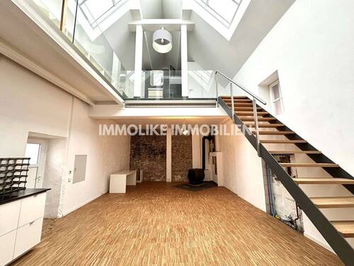 Wohnbereich - 1 Zimmer Mehrfamilienhaus, Wohnhaus zum Kaufen in Bad Soden-Salmünster