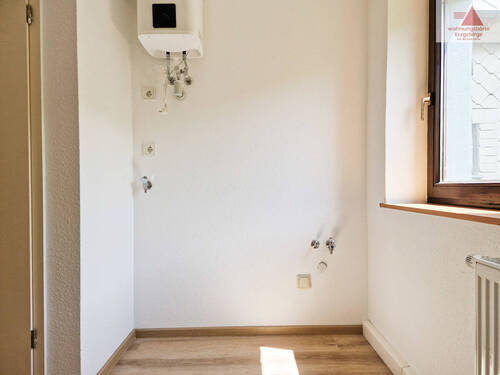 Küche mit WM-Platz und Boiler - 