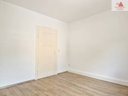 Schlafzimmer-2 - 