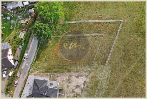 Drohnenaufnahme (Draufsicht) - Feldrand-, Wald- und Ortsrandlage: Großes Einfamilienhausgrundstück in Teltow, B-Plan vorhanden...