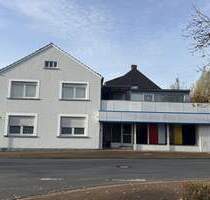 IMMOBILIEN GUMNIOR präsentiert: Mehrfamilienhaus mit Gewerbeeinheit in zentraler Wohnlage von Neuenkirchen IMMOBILIEN GUMNIOR präsentiert: Mehrfamilienhaus mit Gewerbeeinheit in zentraler Wohnlage von Neuenkirchen