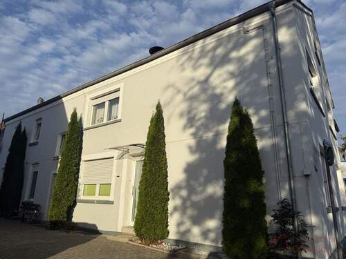 Außenansicht - Mehrfamilienhaus, Wohnhaus zum Kaufen in Neuenkirchen